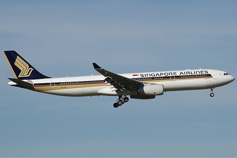 SINGAPORE AIRLINES A330-300 シンガポール航空 NG 800px-