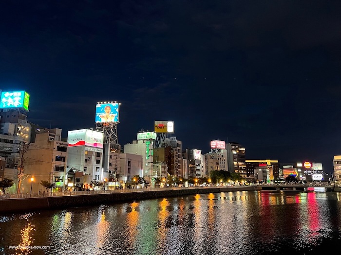 On the night of July 25, the Nakasu Special Investigation Unit of Hakata Police conducted a surprise inspection of all host clubs in Fukuoka's Nakasu district